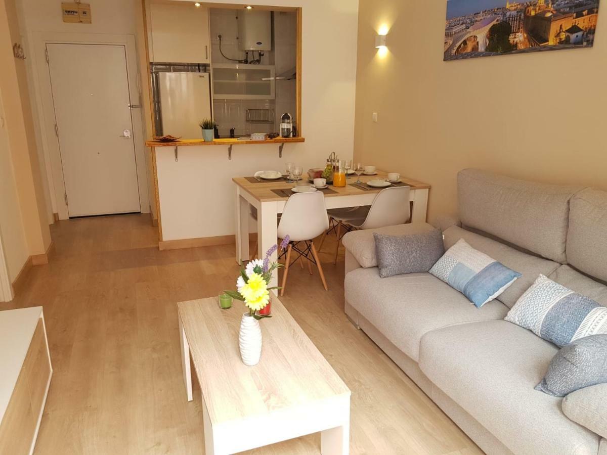 Apartamento Flor De Azahar Sevilla Bagian luar foto