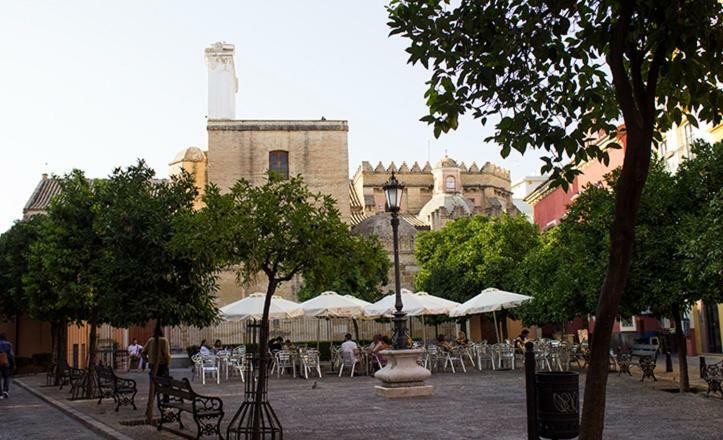 Apartamento Flor De Azahar Sevilla Bagian luar foto
